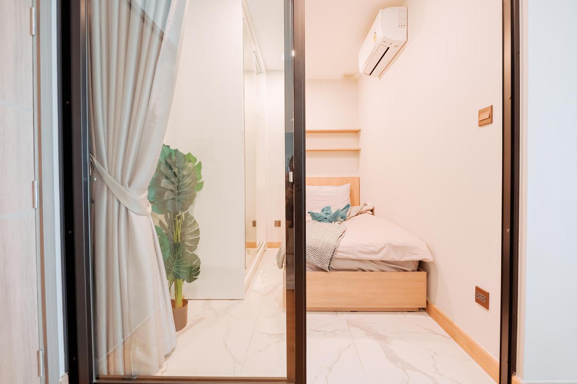 Astra Sky River Paronama Pool Luxury Changklan Apartment